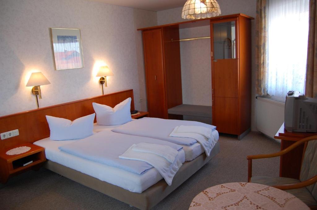 Rennstieg-Hotel Rettelbusch Kammerforst Zimmer foto